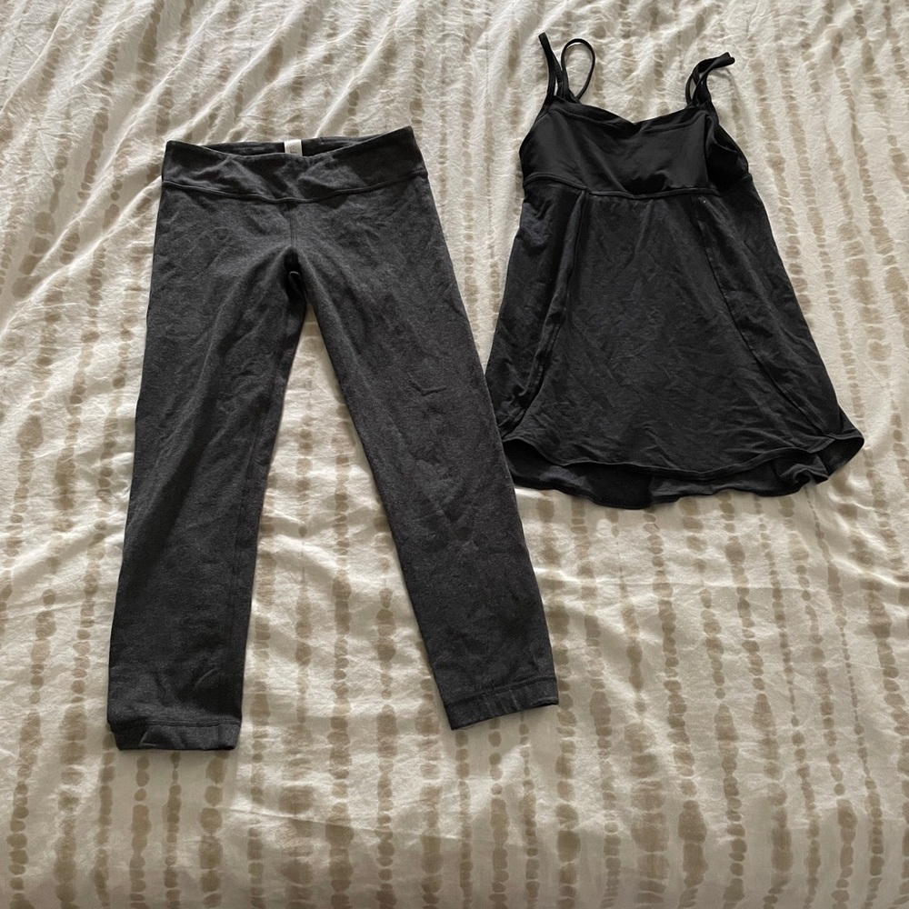 Ivivva Gray & Black Tank and Crops set size 10